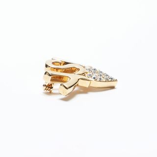 SAINT LAURENT(ブローチ/コサージュ)のフリマアイテム一覧 SAINT LAURENT(ブローチ/コサージュ)のフリマアイテム一覧