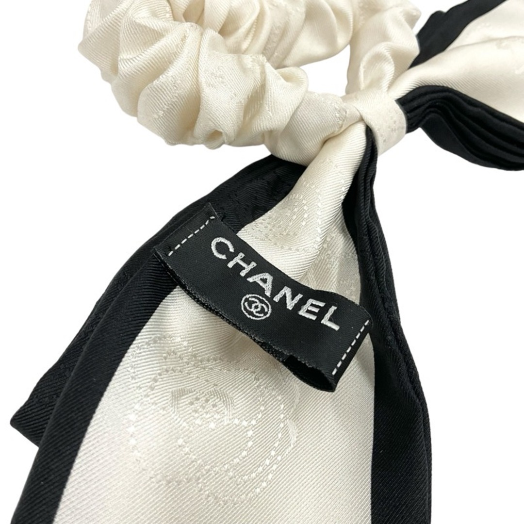 CHANEL - シャネル CHANEL ヘアアクセサリー ホワイト ブラック CHANEL - シャネル CHANEL ヘアアクセサリー ホワイト ブラック