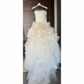 Vera Wang(ウェディングドレス)のフリマアイテム一覧 Vera Wang(ウェディングドレス)のフリマアイテム一覧