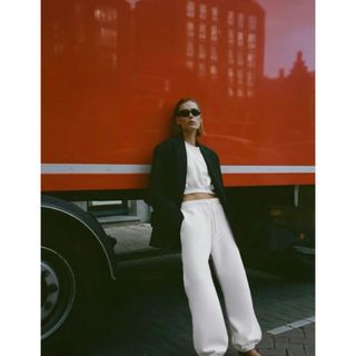 ZARA(トレーナー/スウェット)のフリマアイテム一覧 ZARA(トレーナー/スウェット)のフリマアイテム一覧