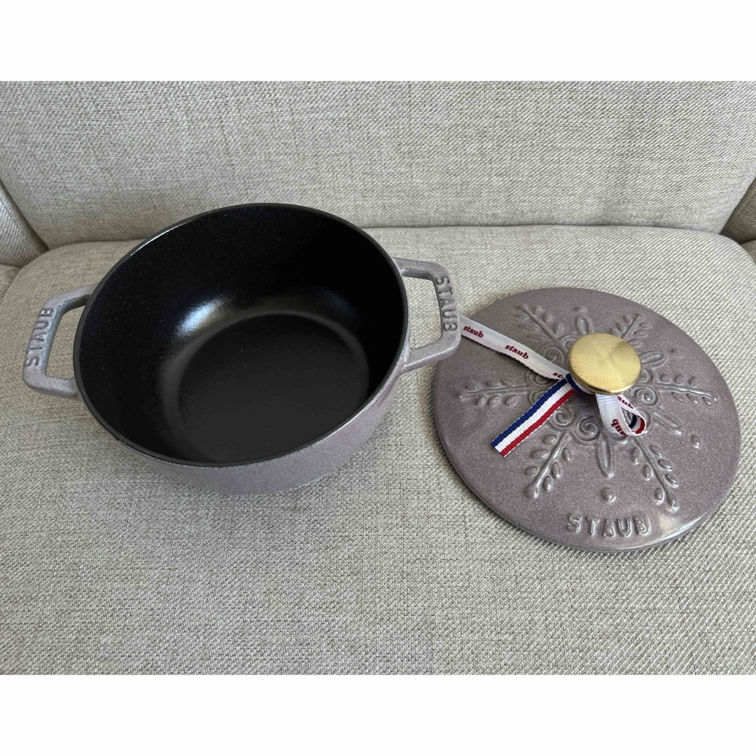 STAUB - 【新品未使用】ストウブ Wanabe Sスノーフレーク STAUB - 【新品未使用】ストウブ Wanabe Sスノーフレーク