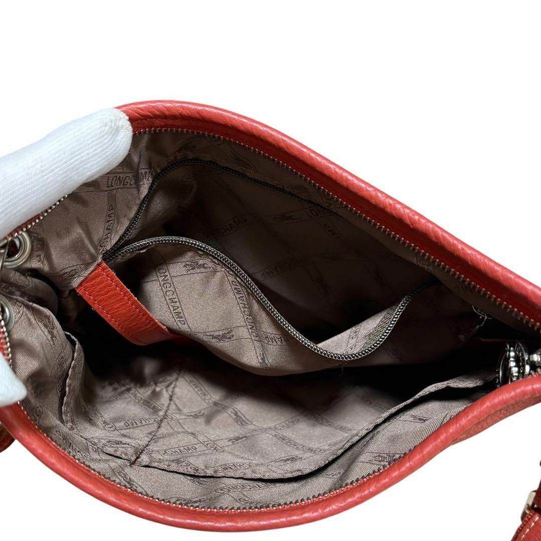 LONGCHAMP - 美品 LONGCHAMP レザー ショルダーバッグ 斜めがけ LONGCHAMP - 美品 LONGCHAMP レザー ショルダーバッグ 斜めがけ