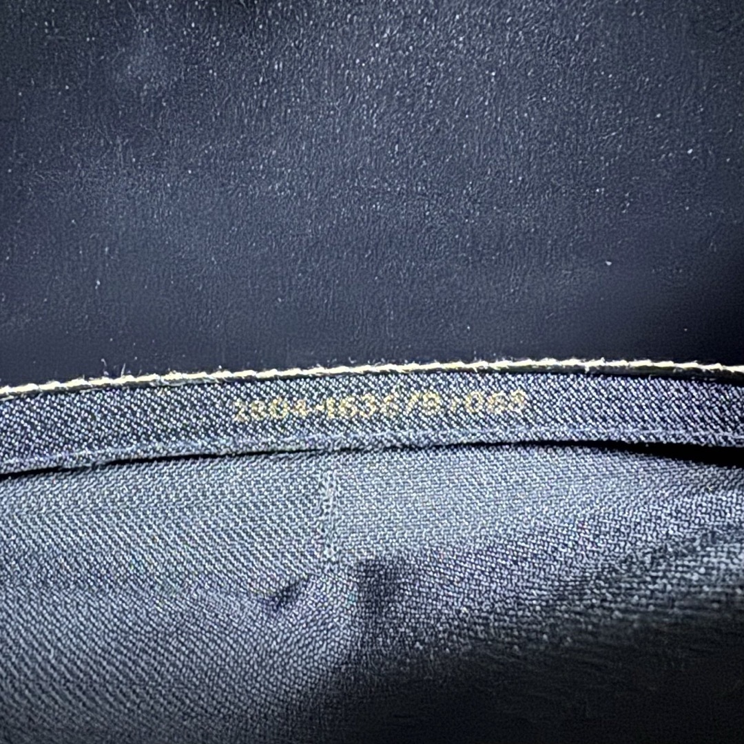 FENDI - 未使用 FENDI ペカン柄 長財布 マルチバッグ ユニ FENDI - 未使用 FENDI ペカン柄 長財布 マルチバッグ ユニ