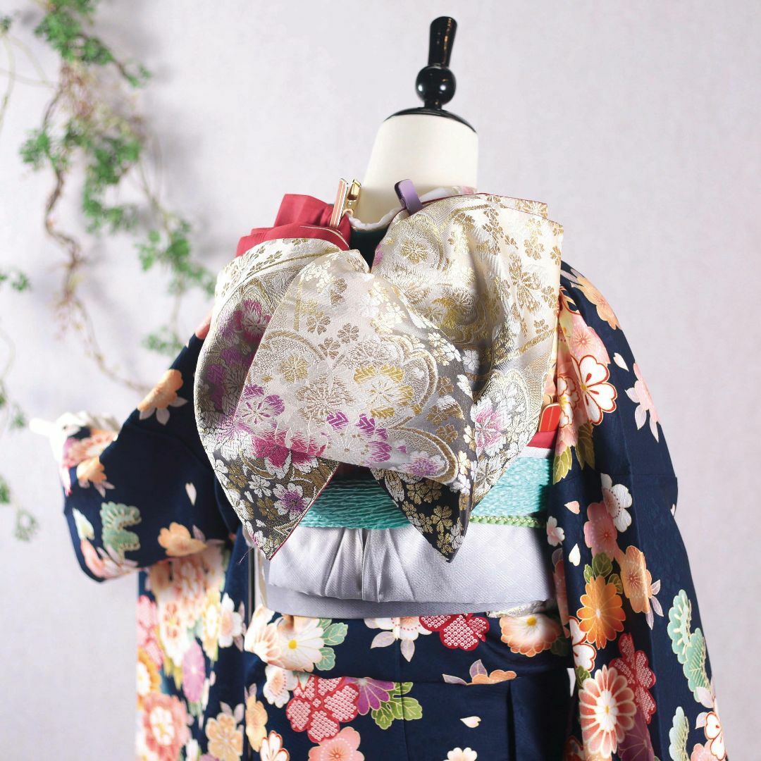 振袖フルセット 振袖セット 振袖 Mサイズ 紺×古典 美品 成人式 着物 晴れ着 7点フルセット F-356 レディースの水着/浴衣(振袖)の商品写真