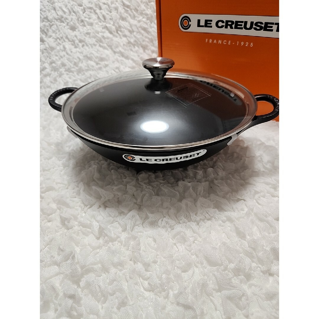 ル・クルーゼ(Le Creuset)ウォクガラスフタ付き32cm マット ル・クルーゼ(Le Creuset)ウォクガラスフタ付き32cm マット