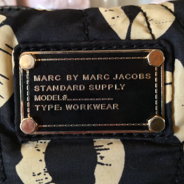 MARC BY MARC JACOBS(マークバイマークジェイコブス)のMARC BY MARC JACOBS ポーチ レディースのファッション小物(ポーチ)の商品写真