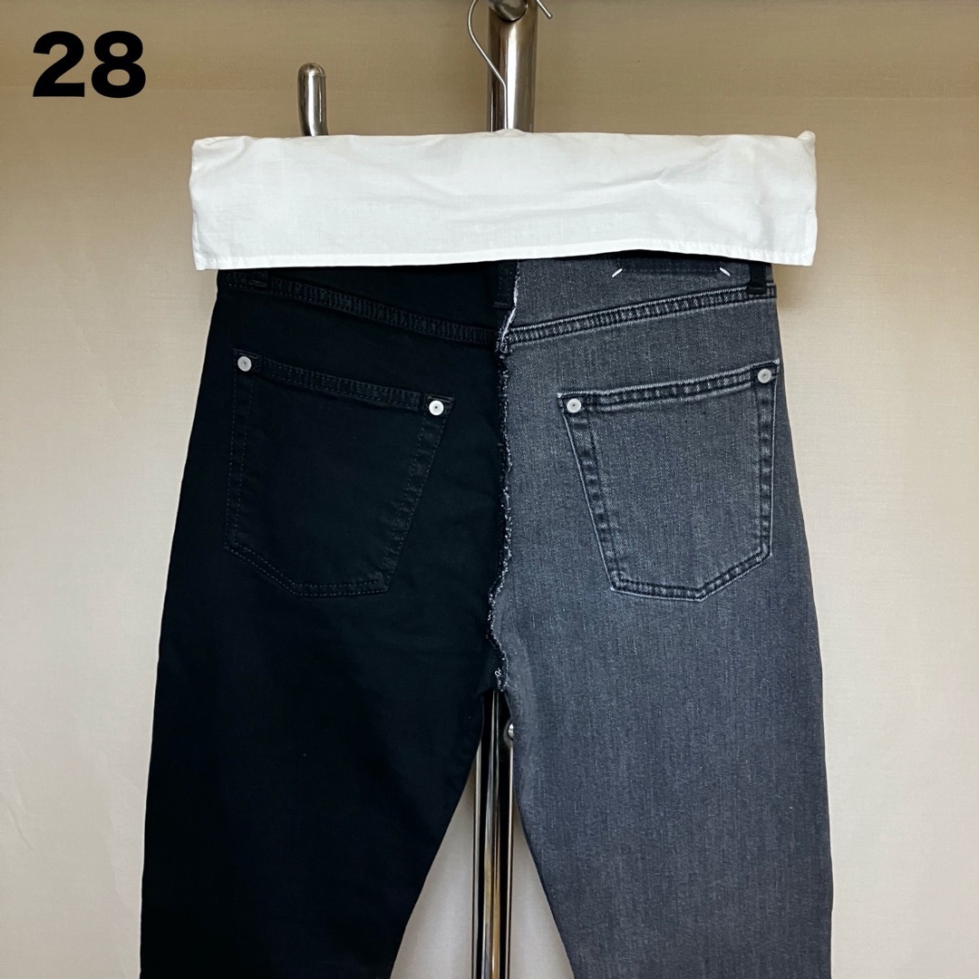 Maison Margiela（旧Maison Martin Margiela） - 新品 28 マルジェラ 23ss 再構築 ストレート デニム 黒系 7070
