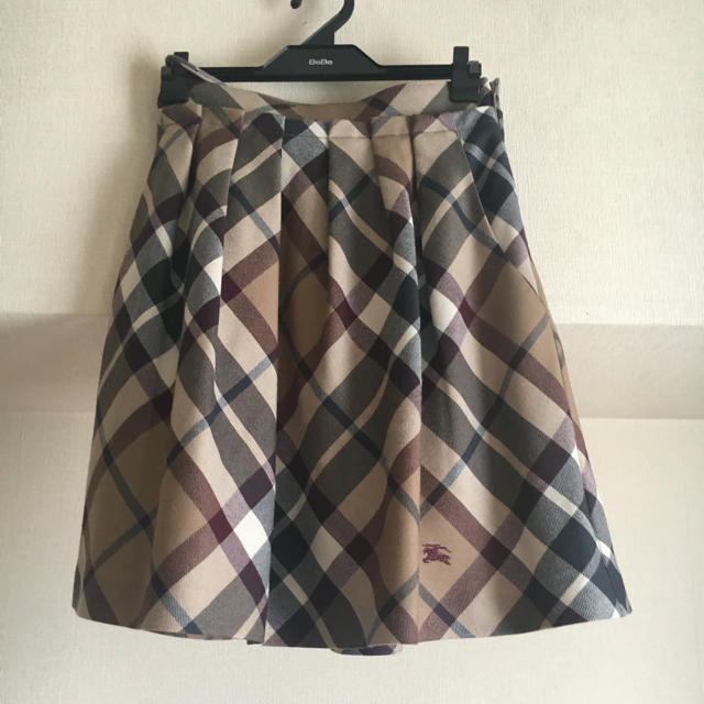 BURBERRY(バーバリー)のバーバリーブルーレーベル スカート レディースのスカート(ひざ丈スカート)の商品写真