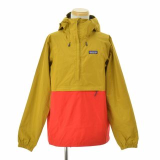 patagonia(ナイロンジャケット ・ ベージュ系)のフリマ patagonia(ナイロンジャケット ・ ベージュ系)のフリマ