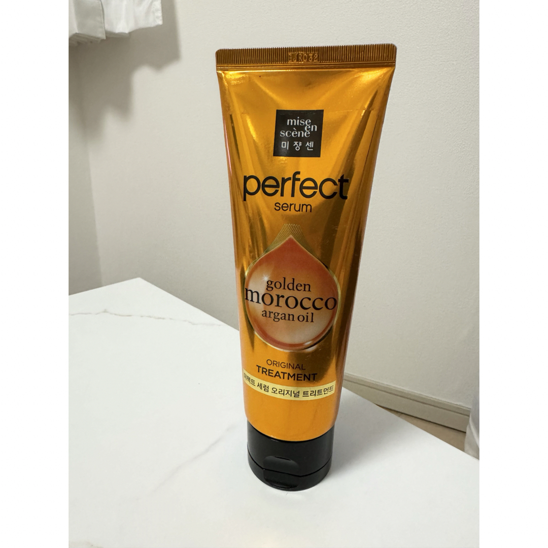 mise en scene(ミジャンセン)のパーフェクトセラムトリートメントパック 180ml コスメ/美容のヘアケア/スタイリング(トリートメント)の商品写真