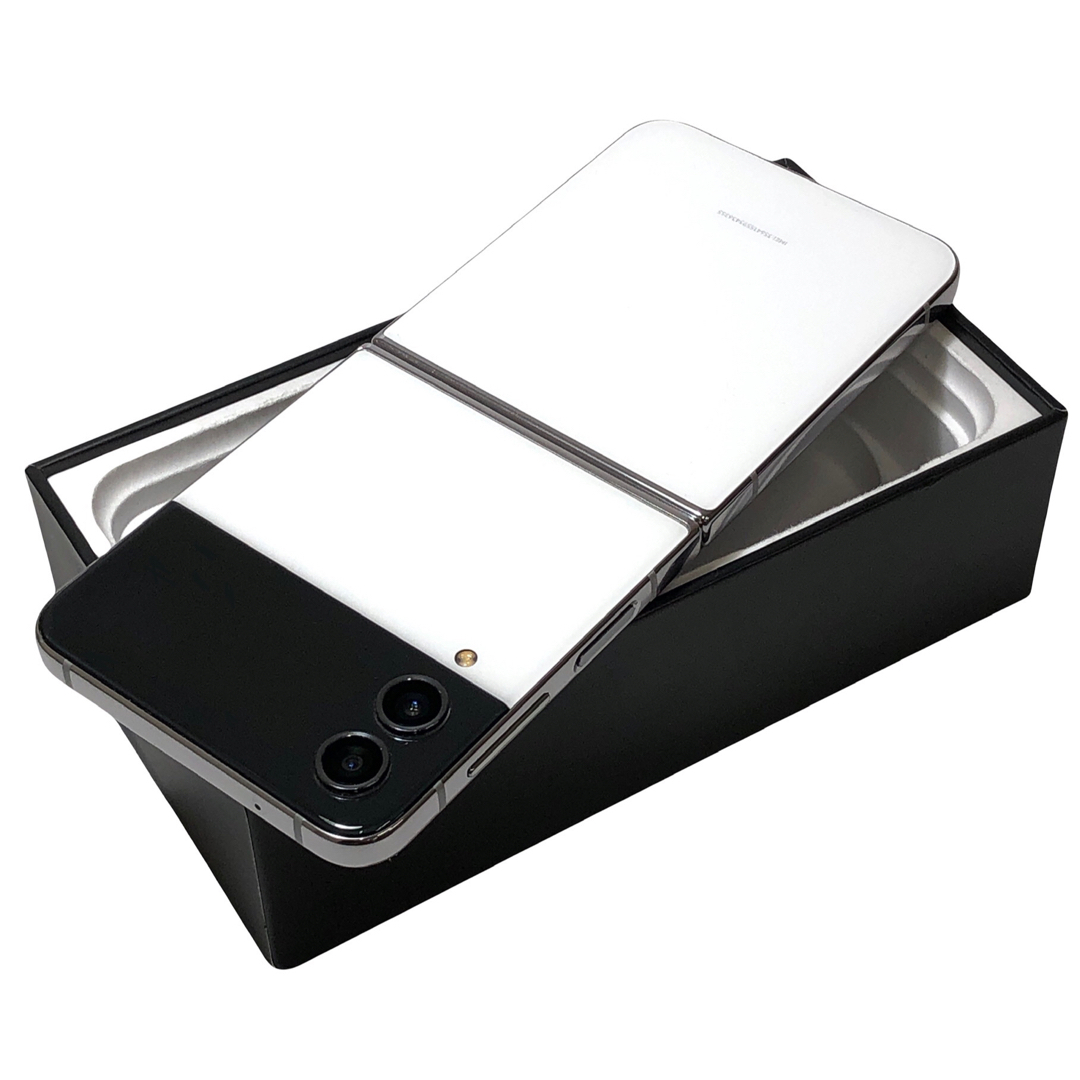 美品】Galaxy Z Flip4 256GB|SIMフリー|SC-54C 美品】Galaxy Z Flip4 256GB|SIMフリー|SC-54C