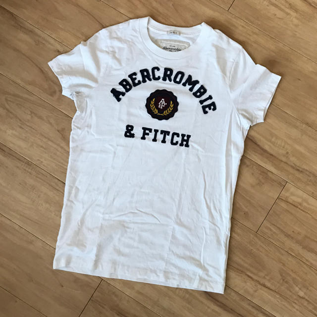 Abercrombie&Fitch(アバクロンビーアンドフィッチ)のかっちゃんさん専用アバクロmen's Tシャツ 美品(Muscle) レディースのトップス(Tシャツ(半袖/袖なし))の商品写真