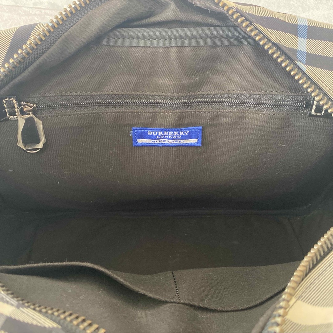 ☆人気商品☆ BURBERRY BLUE LABEL エナメル&チェック バッグ ☆人気商品☆ BURBERRY BLUE LABEL エナメル&チェック バッグ