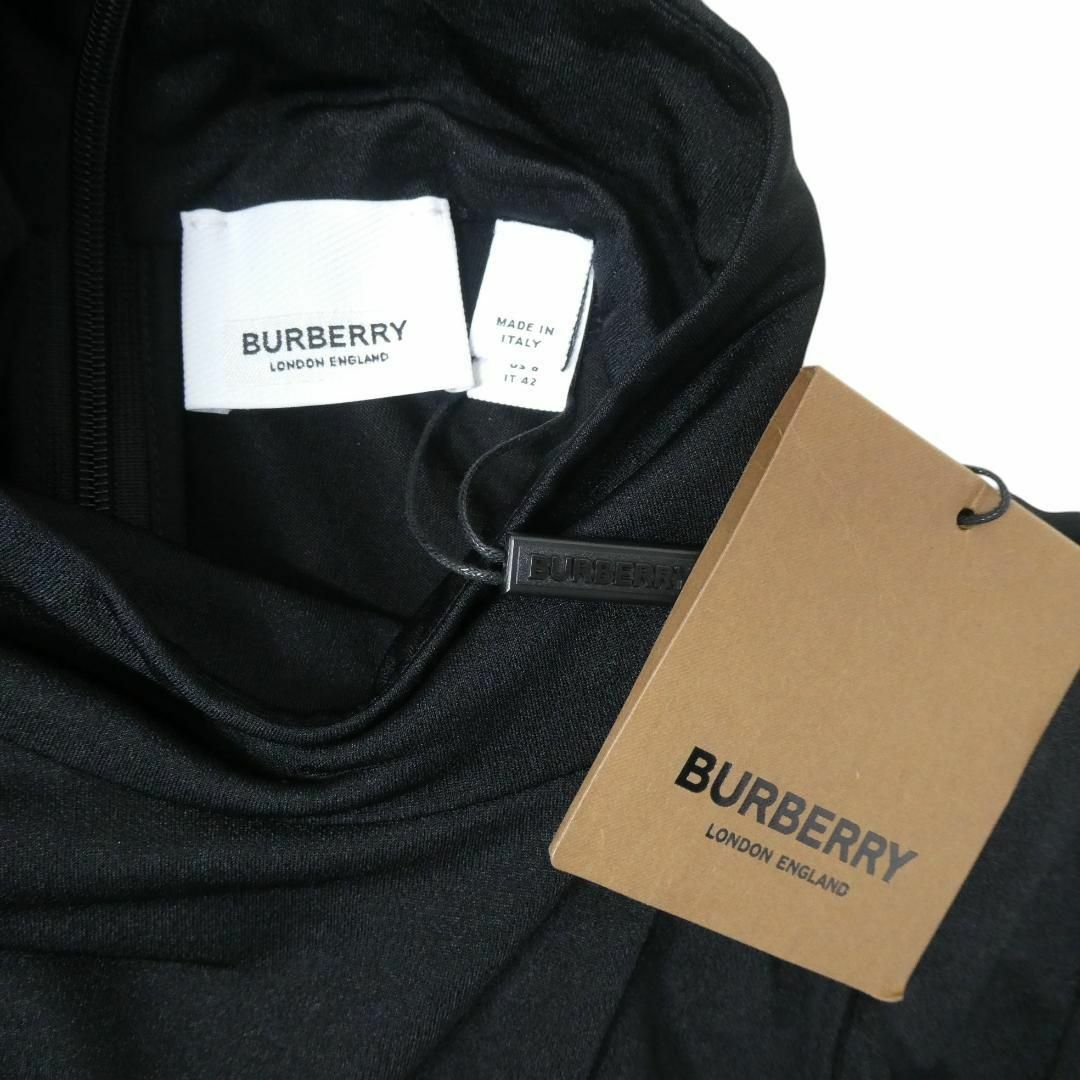 BURBERRY - 新品同様 バーバリー 24ss 星柄 スター 膝丈 BURBERRY - 新品同様 バーバリー 24ss 星柄 スター 膝丈