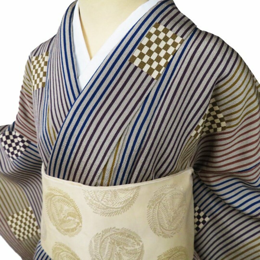 小紋 着物 正絹 袷 カジュアル 縮緬地 縦縞模様 市松模様 薄い 小紋 着物 正絹 袷 カジュアル 縮緬地 縦縞模様 市松模様 薄い
