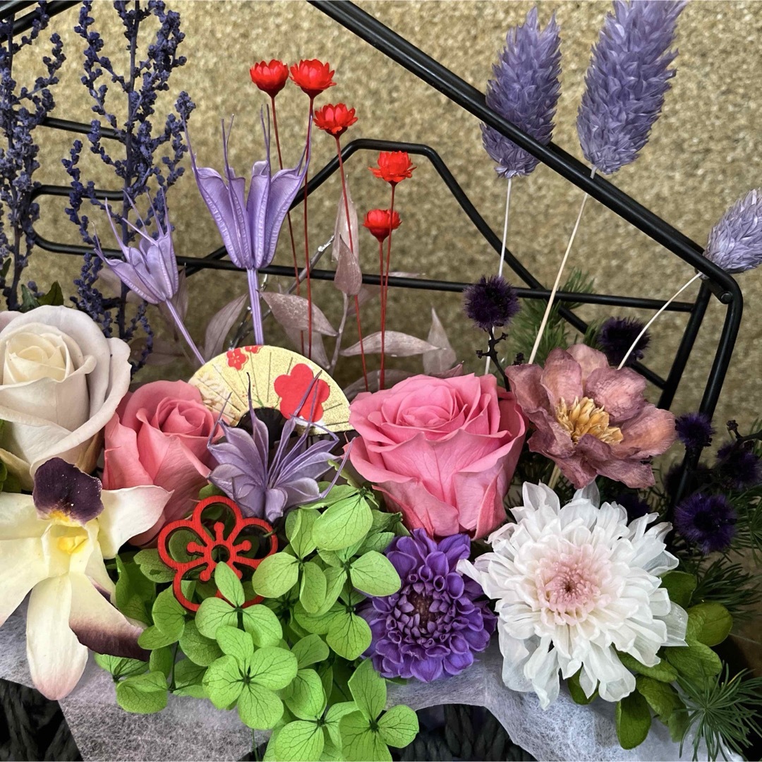 ブリザードフラワーアレンジ☆富士山の花器が和風で華やか☆玄関 ブリザードフラワーアレンジ☆富士山の花器が和風で華やか☆玄関