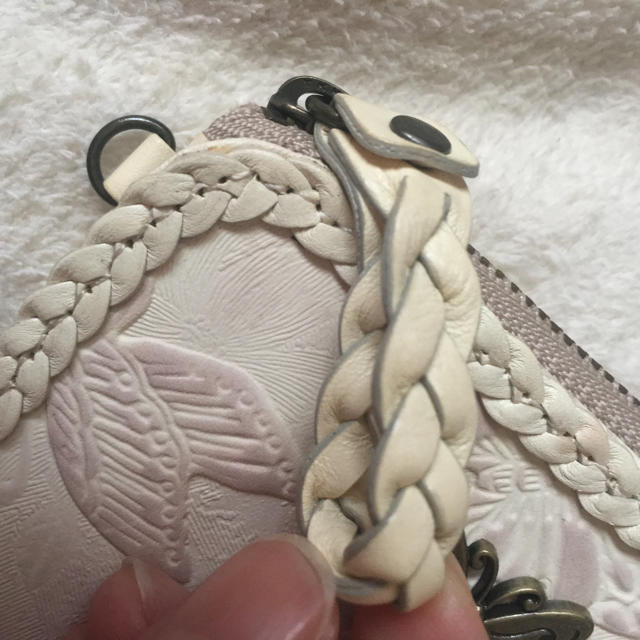 ANNA SUI(アナスイ)のANNA SUI 未使用 二つ折り財布 ホワイト レディースのファッション小物(財布)の商品写真