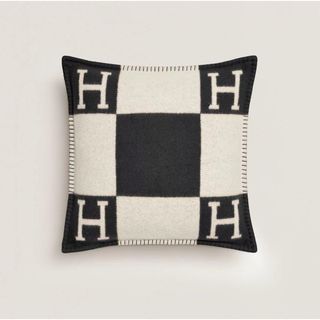 HERMES - エルメス ブリッド ドゥ ガラ インテリア クッション HERMES - エルメス ブリッド ドゥ ガラ インテリア クッション