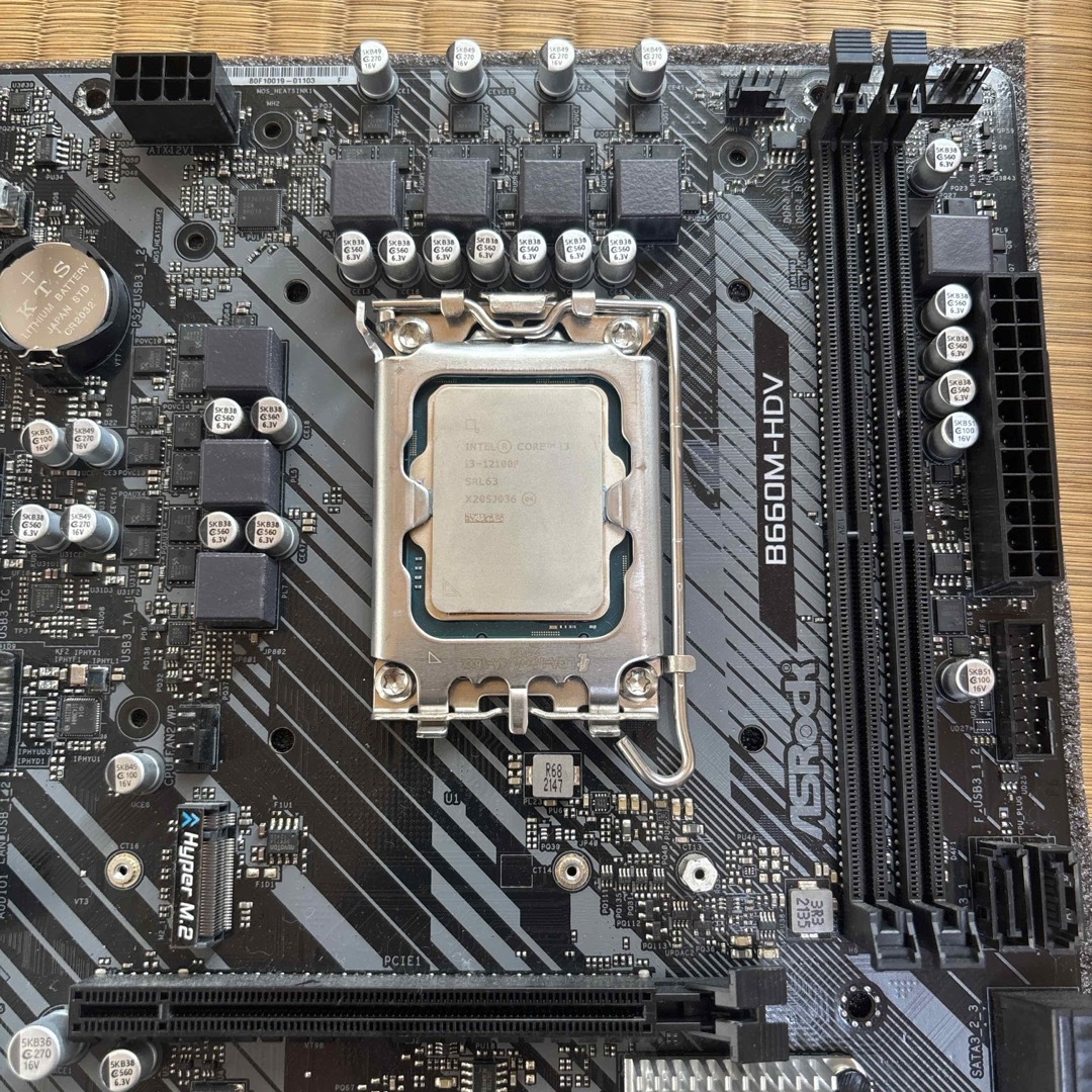 Intel Core i3 12100F CPU+マザーボード+メモリ セット Intel Core i3 12100F CPU+マザーボード+メモリ セット