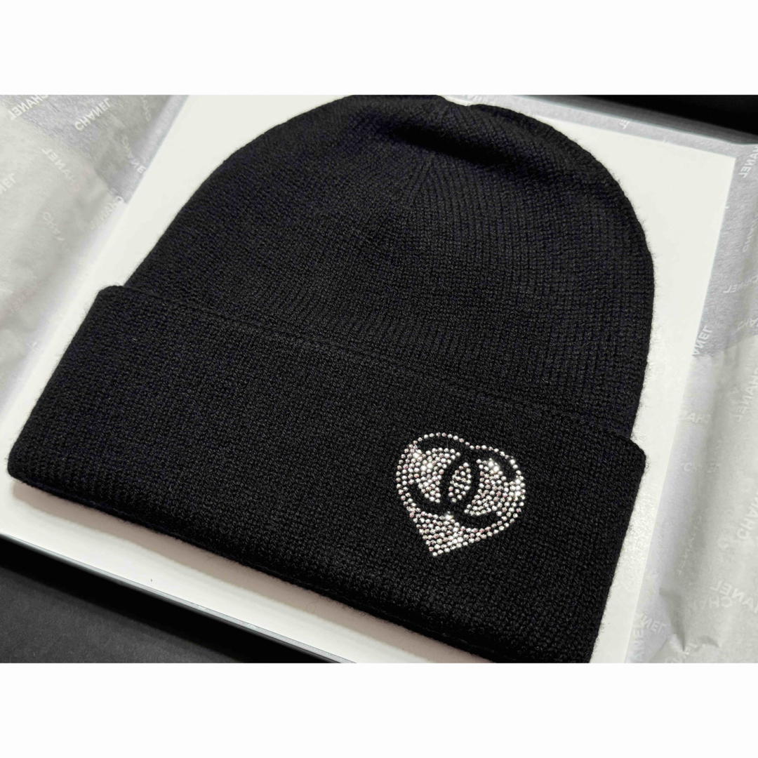 CHANEL - CHANEL シャネル ニット帽 ビーニー 帽子 ハート ココ CHANEL - CHANEL シャネル ニット帽 ビーニー 帽子 ハート ココ