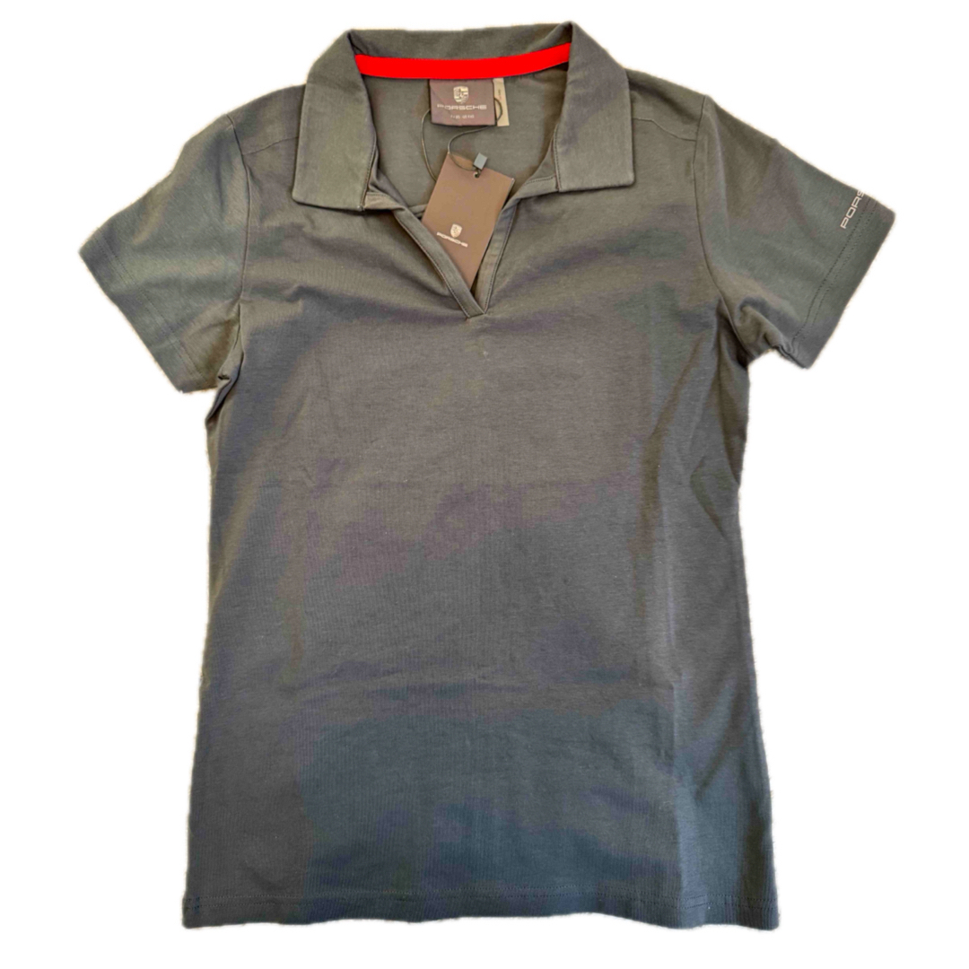Porsche(ポルシェ)の新品未使用　ポルシェ　ポロシャツ レディースのトップス(ポロシャツ)の商品写真
