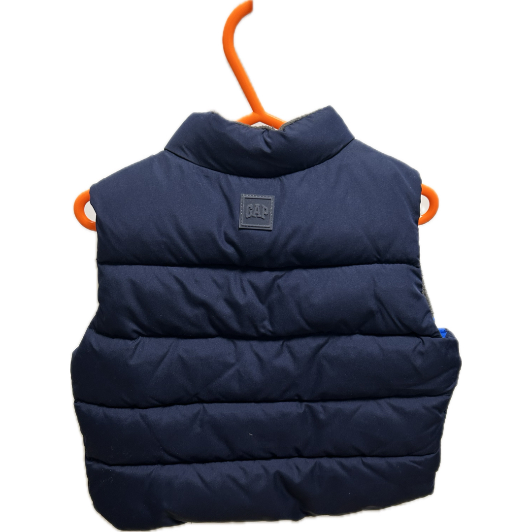 babyGAP(ベビーギャップ)のbaby GAP ダウンベスト　12-18M キッズ/ベビー/マタニティのベビー服(~85cm)(ジャケット/コート)の商品写真