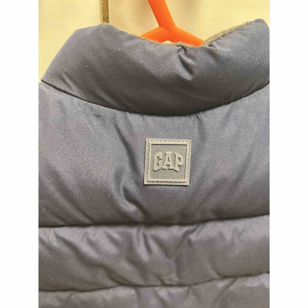 babyGAP(ベビーギャップ)のbaby GAP ダウンベスト　12-18M キッズ/ベビー/マタニティのベビー服(~85cm)(ジャケット/コート)の商品写真