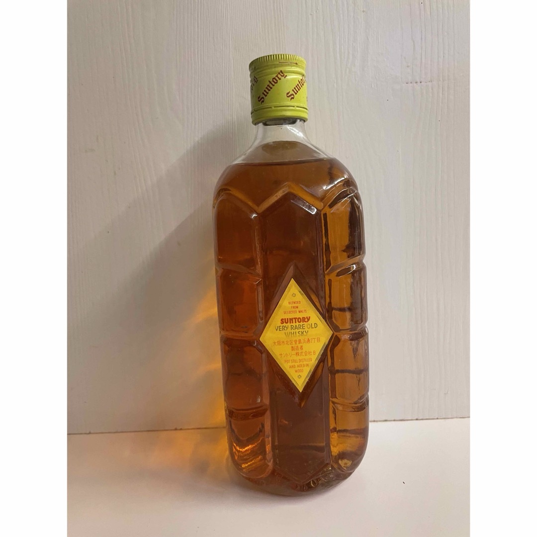 サントリー 角瓶 1970年代 ウイスキー 古酒 終売品 酒 サントリー 角瓶 1970年代 ウイスキー 古酒 終売品 酒