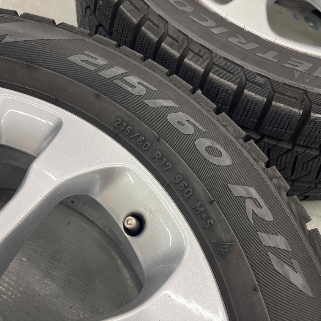 メルセデスベンツGLAクラススタッドレスタイヤ純正ホイル付215/60R17 メルセデスベンツGLAクラススタッドレスタイヤ純正ホイル付215/60R17
