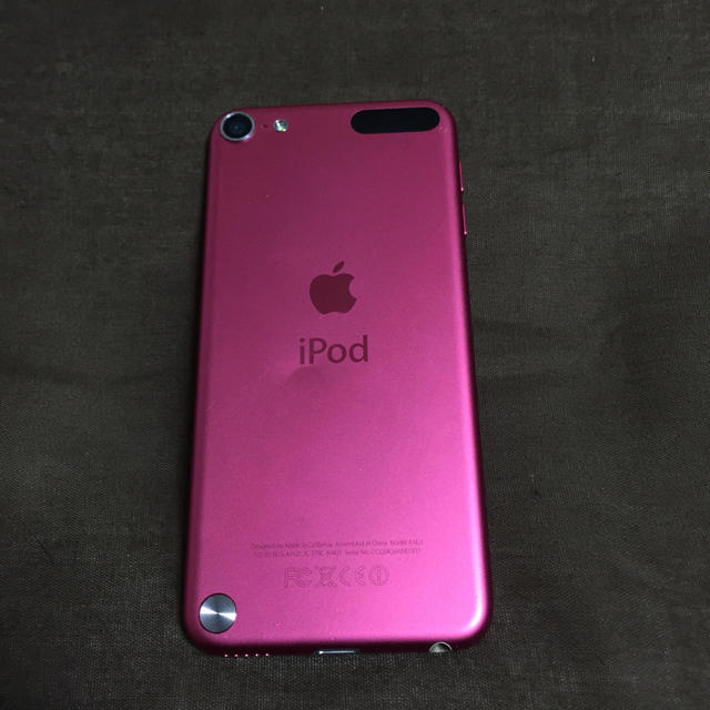 Apple(アップル)のiPod touch 5世代 32GB ピンク スマホ/家電/カメラのオーディオ機器(ポータブルプレーヤー)の商品写真