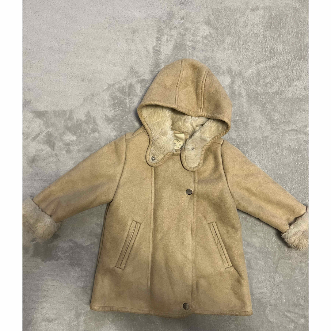 ZARA KIDS(ザラキッズ)のZara Kidsザラキッズ ムートン風ファーコート 100㎝（104㎝） キッズ/ベビー/マタニティのキッズ服女の子用(90cm~)(コート)の商品写真