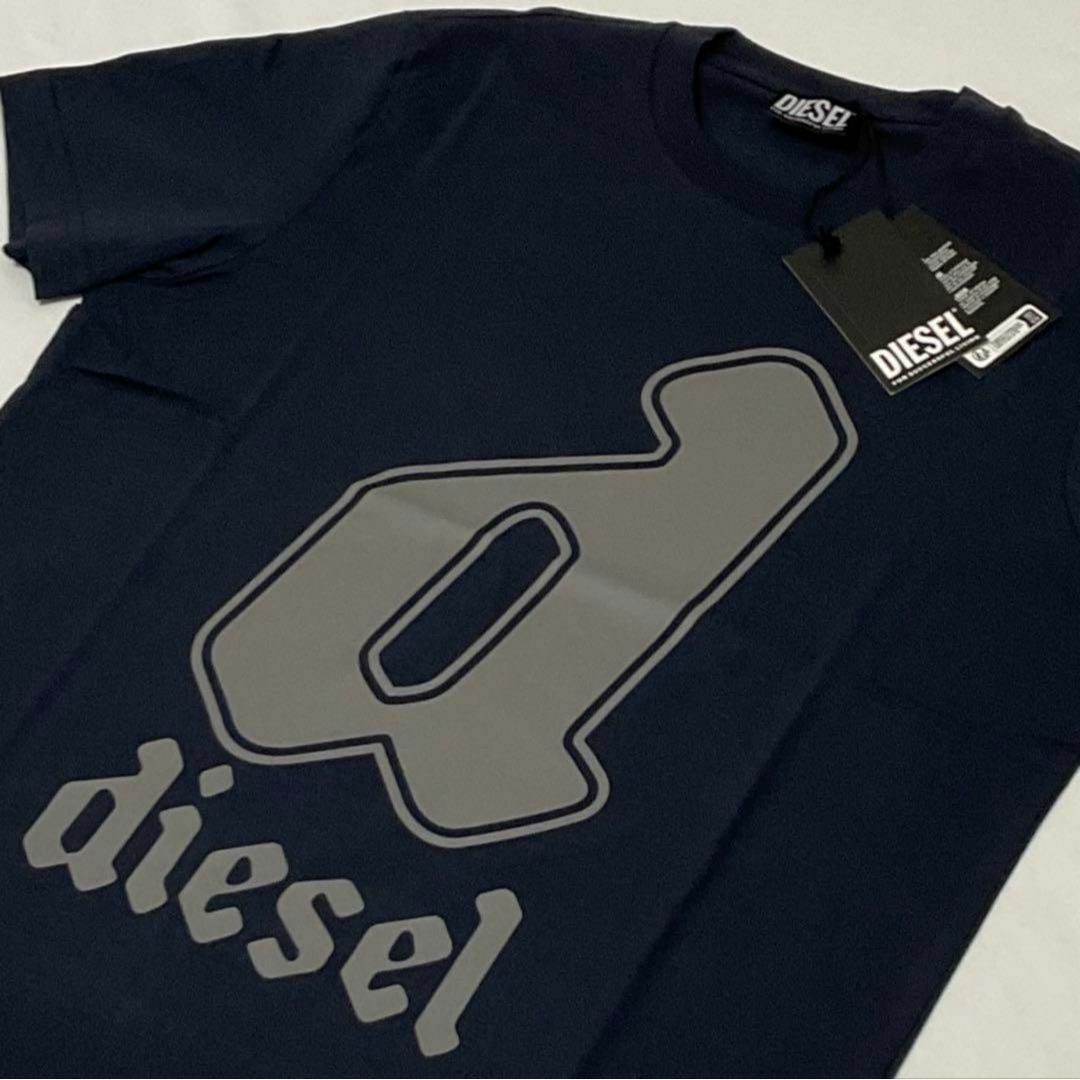 DIESEL(ディーゼル)のDIESEL　T-DIEGOR 13-H　A17092　XLネイビーBIGロゴ メンズのトップス(Tシャツ/カットソー(半袖/袖なし))の商品写真