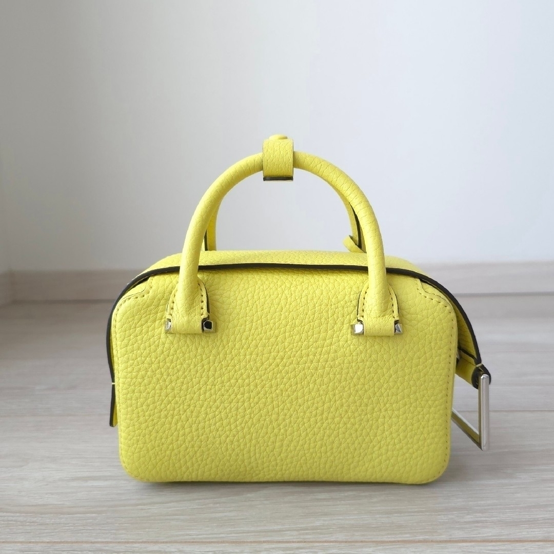 DELVAUX - 新品同様【デルヴォー】クールボックス ナノ ユズ DELVAUX - 新品同様【デルヴォー】クールボックス ナノ ユズ