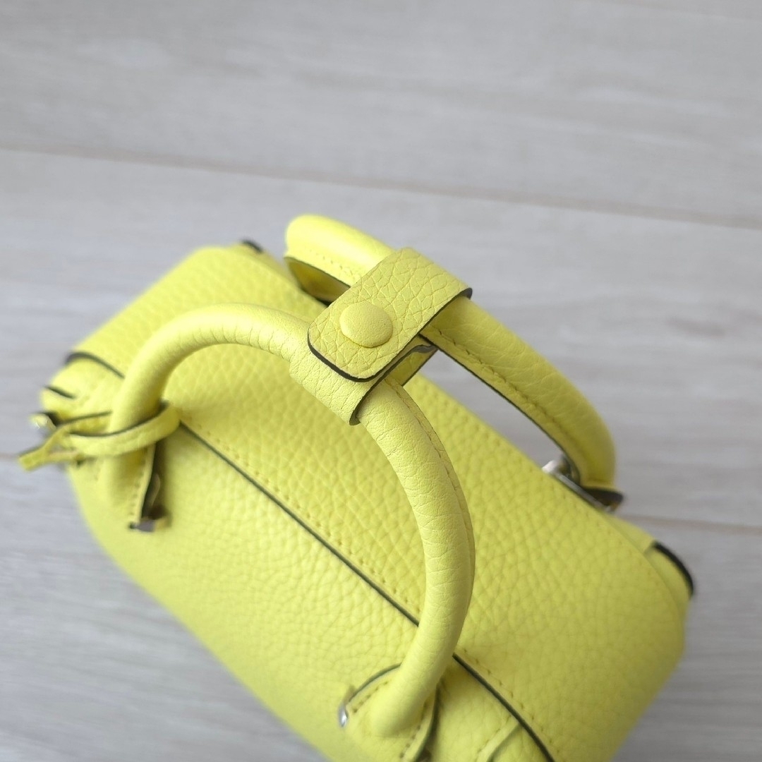DELVAUX - 新品同様【デルヴォー】クールボックス ナノ ユズ DELVAUX - 新品同様【デルヴォー】クールボックス ナノ ユズ