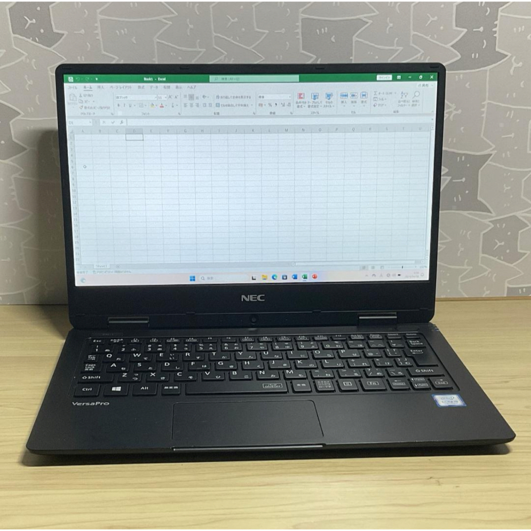 NEC VersaPro・美品・軽量・コンパクト>i5/8G/512G/オフィス NEC VersaPro・美品・軽量・コンパクト>i5/8G/512G/オフィス