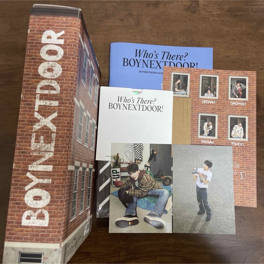 BOYNEXTDOOR - BOY NEXT DOOR WHO? アルバム2形態の通販 by BOYNEXTDOOR - BOY NEXT DOOR WHO? アルバム2形態の通販 by