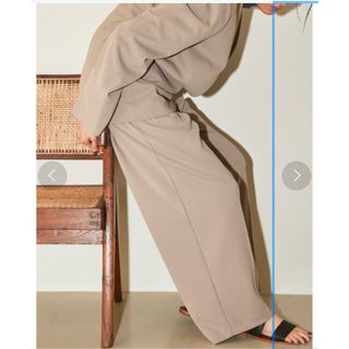 トゥデイフル(TODAYFUL)のtodayful ダブルタックツイルトラウザーズ(スラックス)