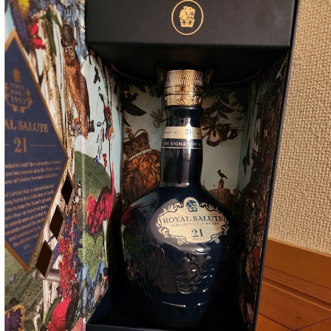 ローヤルサルート21年 40度 700ml 化粧箱付き ブレンデッド