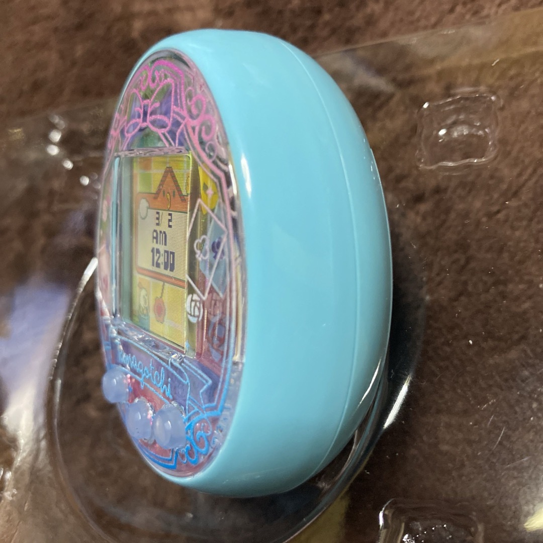 Tamagotchi ON たまごっち オン 海外版 たまごっちみーつの通販 Tamagotchi ON たまごっち オン 海外版 たまごっちみーつの通販