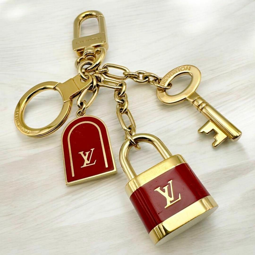 Louis Vuitton キーホルダー・キーリング ポルトクレカドゥナ Louis Vuitton キーホルダー・キーリング ポルトクレカドゥナ