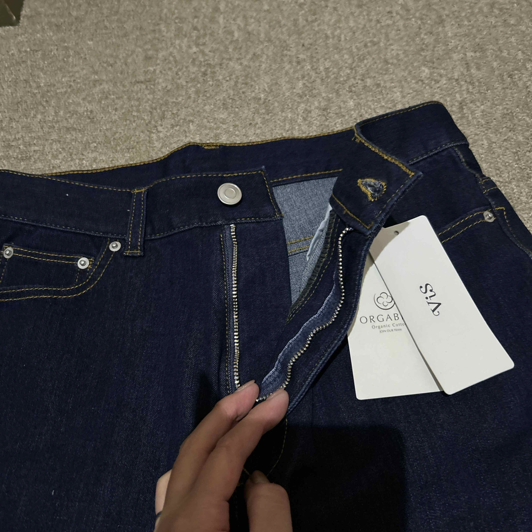 ViS(ヴィス)の新品タグ付き　visスキニーデニムパンツ　L レディースのパンツ(デニム/ジーンズ)の商品写真