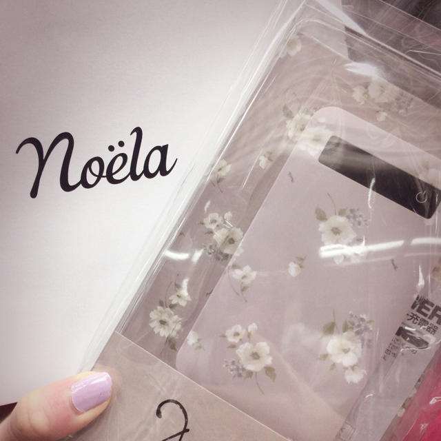 Noela(ノエラ)のノエラ 非売品♡モバイルチャージャー スマホ/家電/カメラのスマートフォン/携帯電話(バッテリー/充電器)の商品写真
