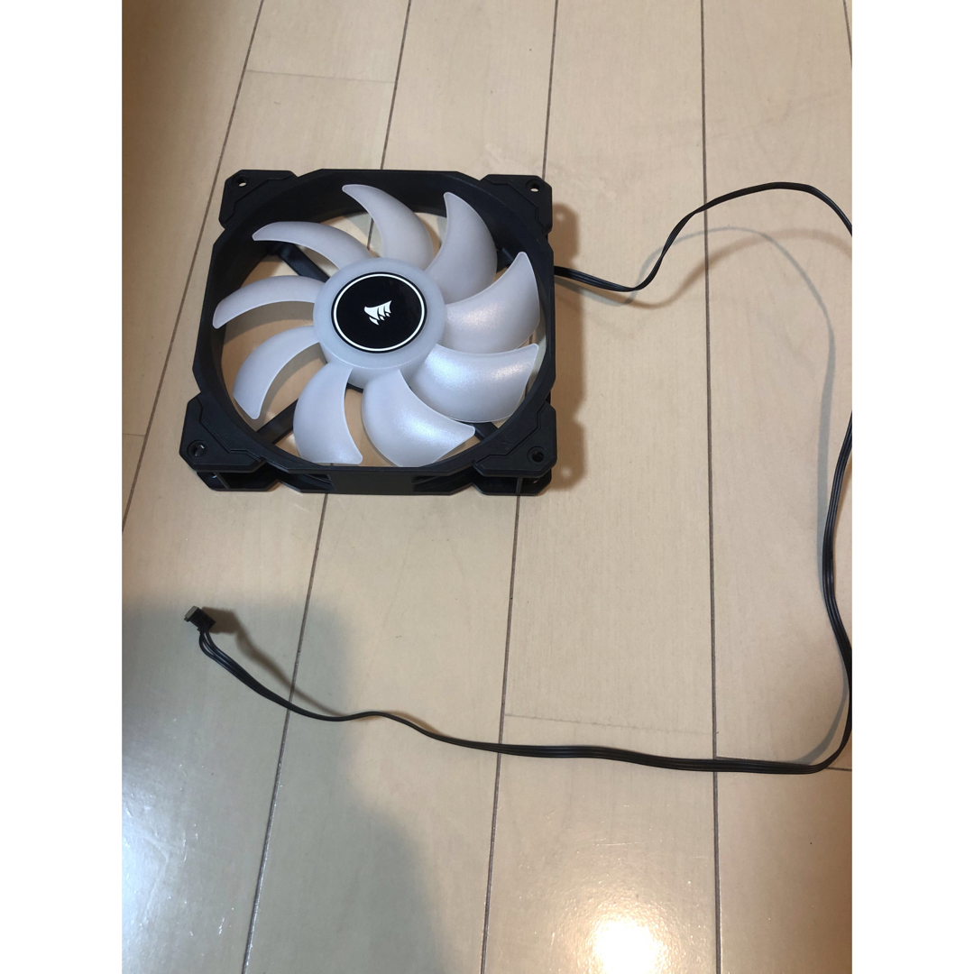 CORSAIR(コルセア)のCorsair Air Series AF140 LED White スマホ/家電/カメラのPC/タブレット(PC周辺機器)の商品写真
