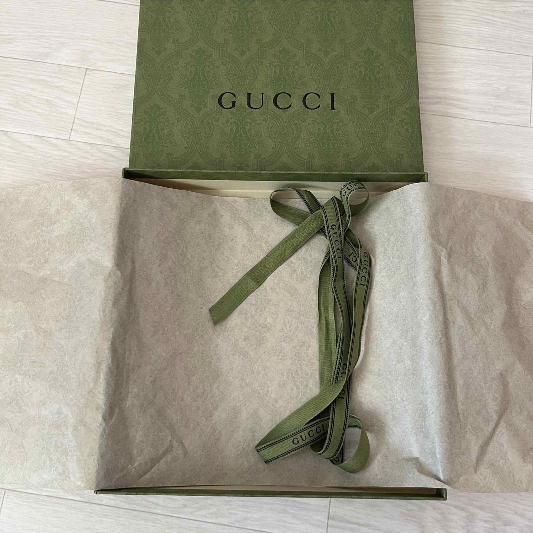 GUCCI - 【未使用品】GUCCI グッチ ベレー帽 希少デザイン 箱 GUCCI - 【未使用品】GUCCI グッチ ベレー帽 希少デザイン 箱