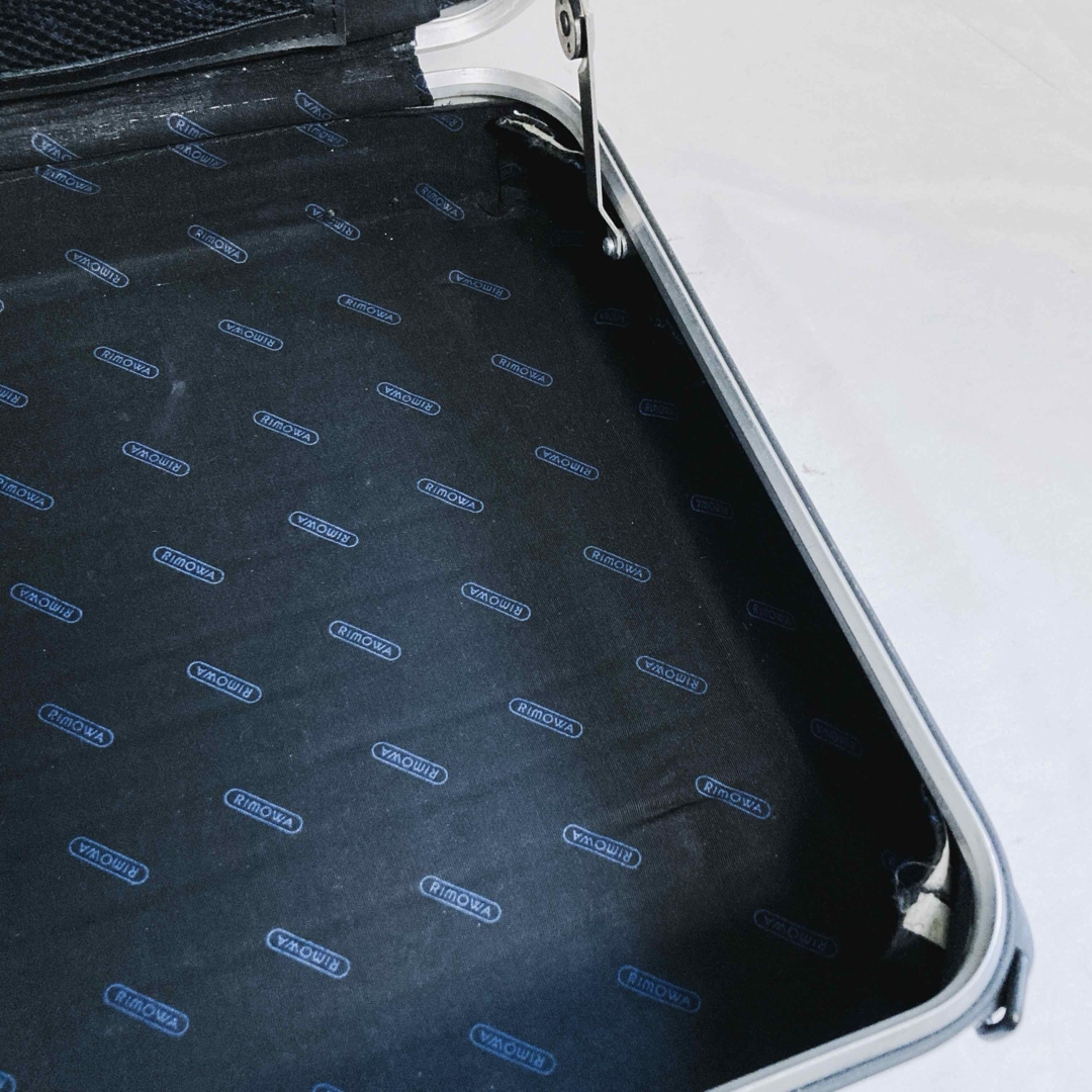 RIMOWA - RIMOWA リモワ アタッシュケース シルバー RIMOWA - RIMOWA リモワ アタッシュケース シルバー