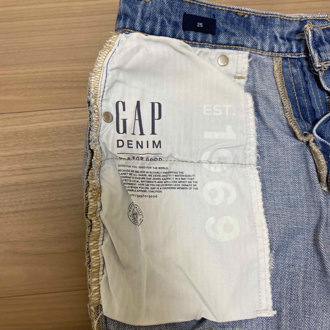 GAP(ギャップ)のGAP ショートパンツ 25サイズ レディースのパンツ(ショートパンツ)の商品写真