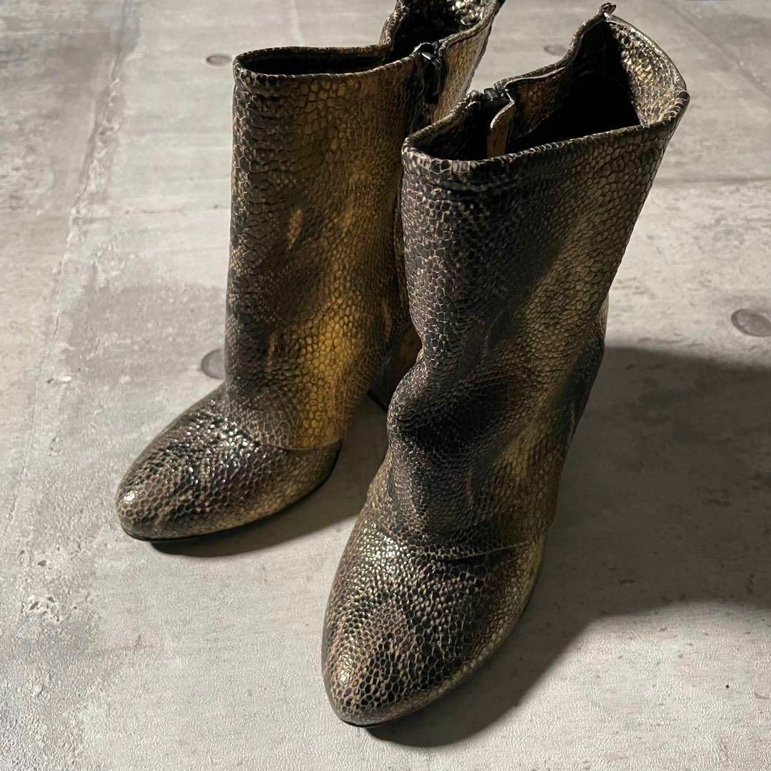 新品タグ付き DENHAM ショートブーツ サイドジップ 馬革 新品タグ付き DENHAM ショートブーツ サイドジップ 馬革