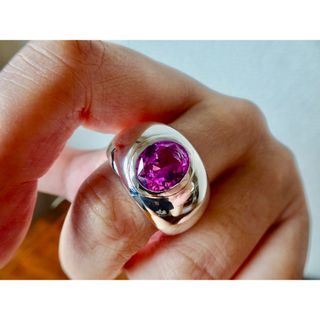 仁尾彫金『オーバルカット合成ローズサファイア覆輪リング』ハンドメイド359b(リング(指輪))