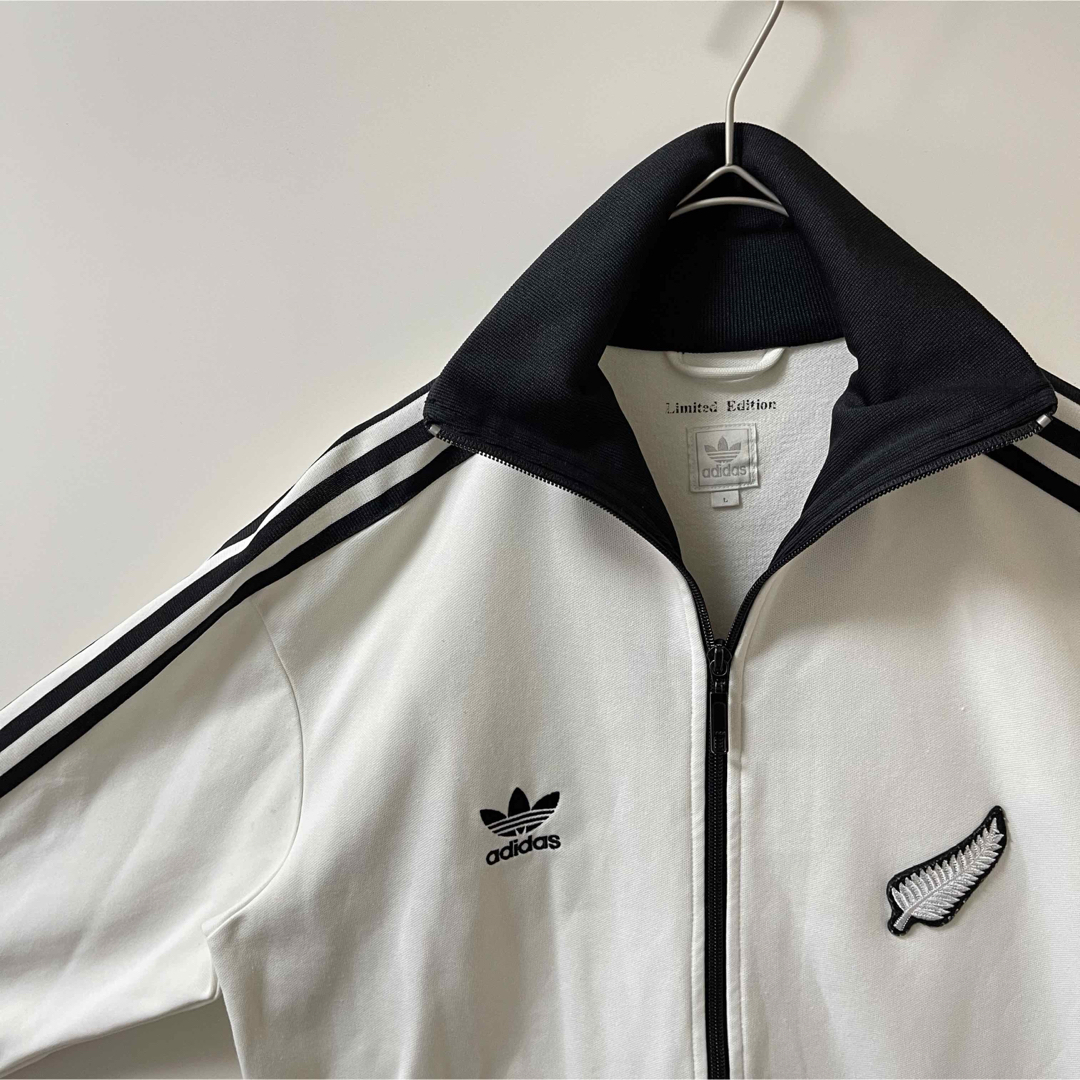 adidas - 美品00s】アディダス刺繍トラックジャケット古着 adidas - 美品00s】アディダス刺繍トラックジャケット古着