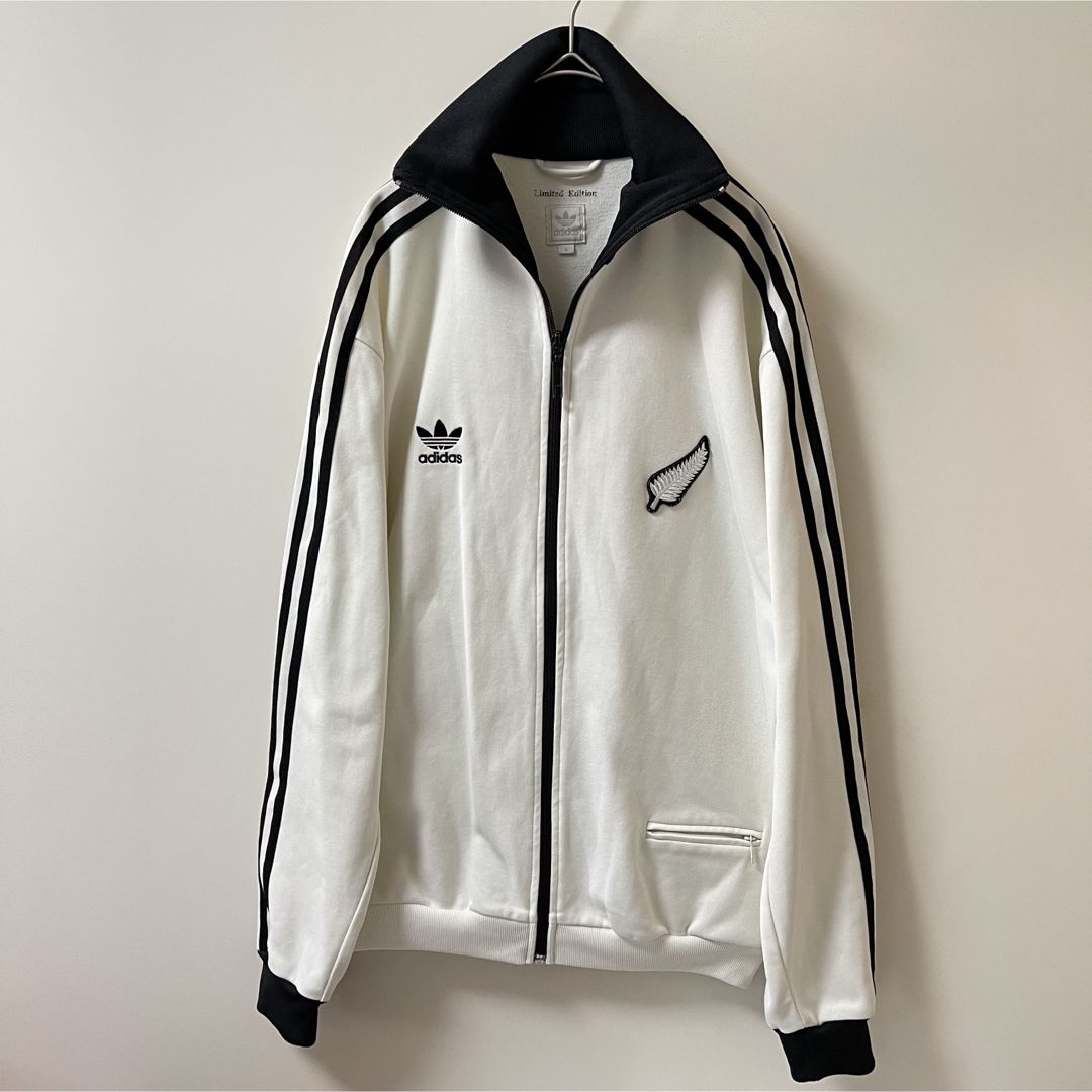 adidas - 美品00s】アディダス刺繍トラックジャケット古着 adidas - 美品00s】アディダス刺繍トラックジャケット古着